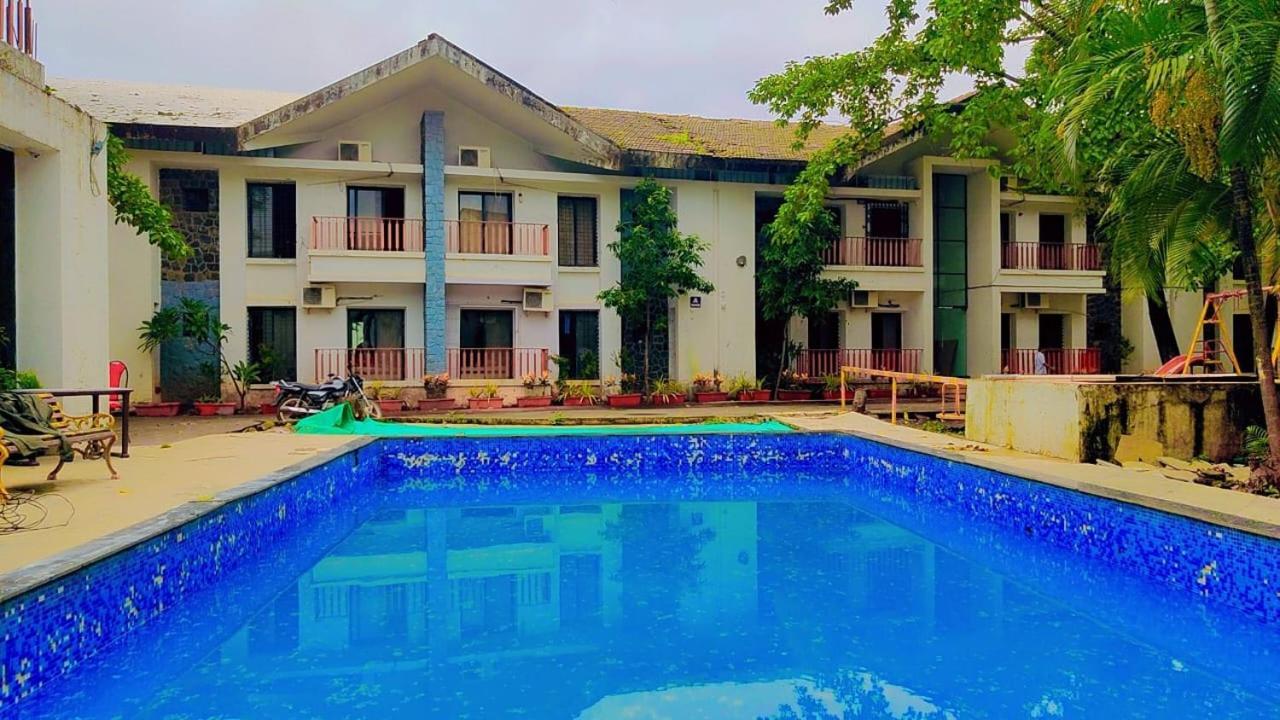 อินดัส แวลเลย์ รีสอร์ต Hotel โลนาวาลา ภายนอก รูปภาพ